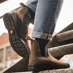 New 2056 All Terrain Chelsea Boot (Rustic Brown) Hverdagssko