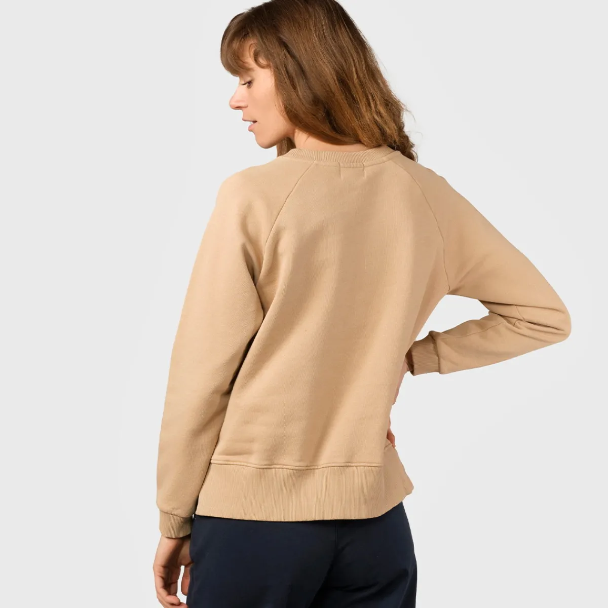 Online Klitmøller Collective Maja Logo Crew, dame (Sand) Dame Overdele·Striktrøjer & Sweaters